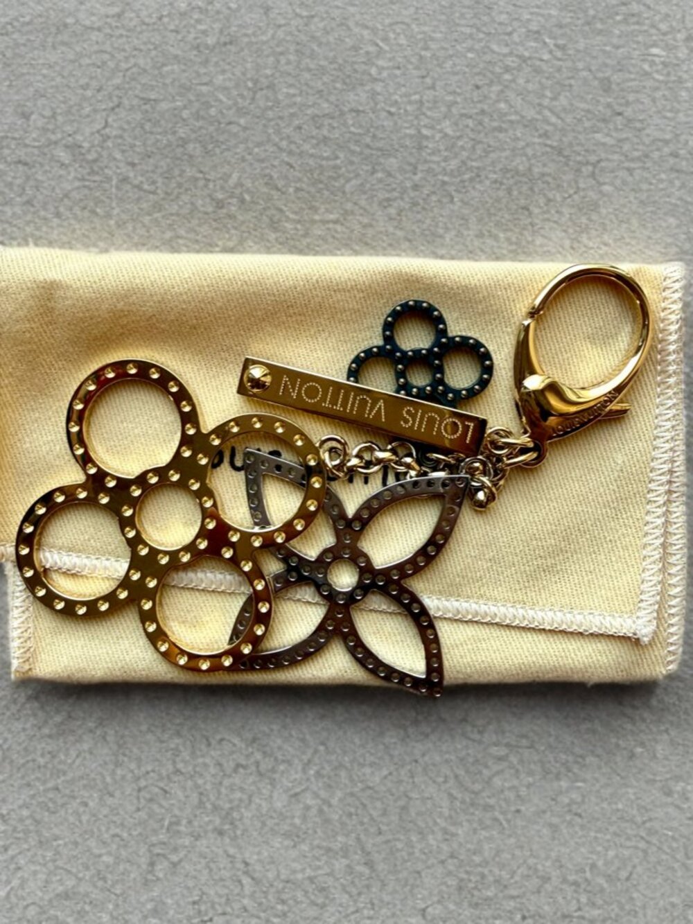 Louis Vuitton Mixed Metal Bijoux Sac Tapage Bag Charm